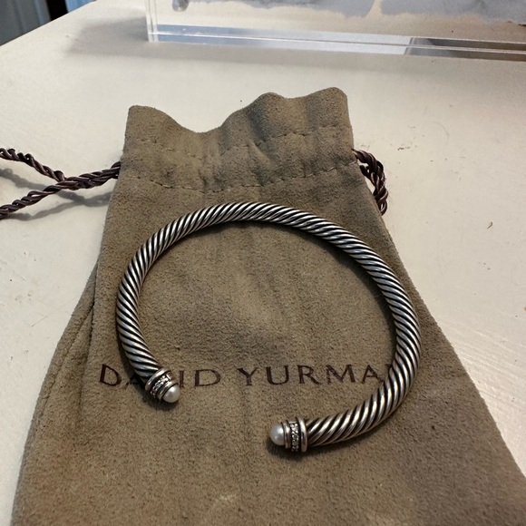 DY Classic Cable 5mm Pearl and diamond bracelet - Picture 2 of 3